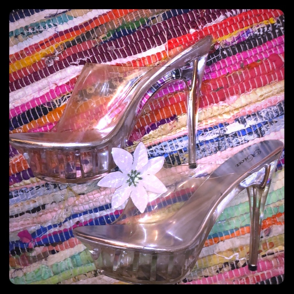 Beautiful Xica Heels!! 💝💕💝💕